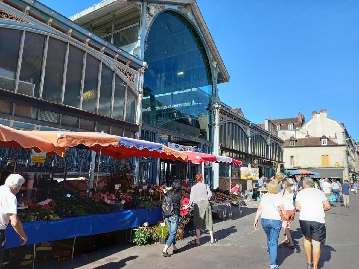 La Cascade Et Des Halles Dijon Luaran gambar